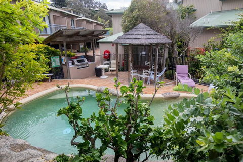 GORGEOUS STUDIO + 100M TO BEACH + POOL - Accommodation Batemans Bay 1