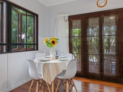 Great Value 3BD House At A Convenient Location - Accommodation Batemans Bay 2