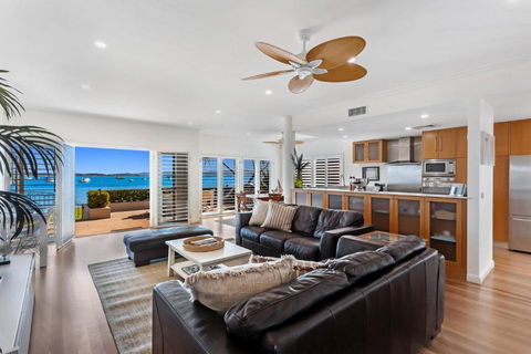 H3 Port Stephens - Accommodation Batemans Bay 3