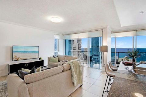 HIGH FLOOR GUARANTEE - 3 Bedroom Plus Study Apartments At Chevron Renaissance - Self Contained & Privately Managed - Wow Stay - Accommodation Batemans Bay 1