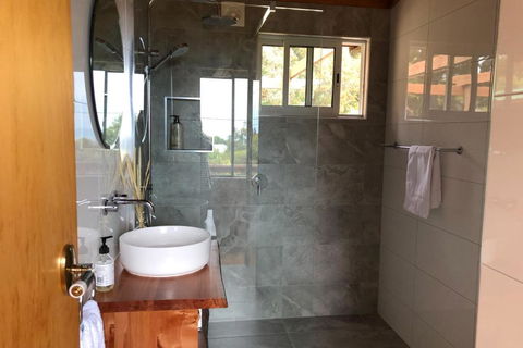 HEXAGON BEACH HOUSE Binalong Bay Of Fires Views - Accommodation Batemans Bay 3
