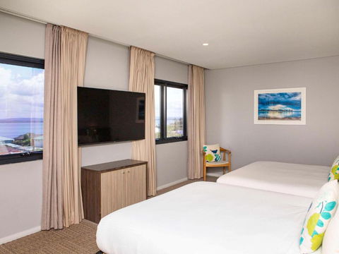 Ibis Styles The Entrance - Accommodation Batemans Bay 3