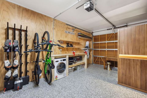Ice 3 - Accommodation Batemans Bay 3