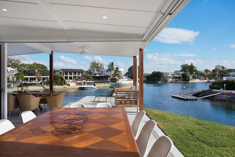 INCREDIBLE VALUE - Perfect For Large Families - Accommodation Batemans Bay 3