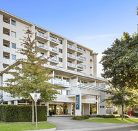 Adina Serviced Apartments Canberra Dickson - Accommodation Batemans Bay