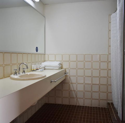 Admiral Motel Bunbury - Accommodation Batemans Bay 1