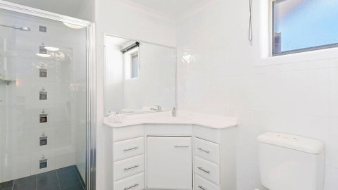 Adrift Apartments - Accommodation Batemans Bay 2