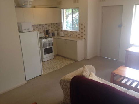 Affordable Comfortable Inglewood Apartment+Pool - Accommodation Batemans Bay 0