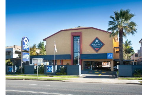 Airolodge International - Accommodation Batemans Bay 0