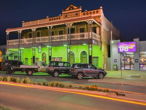 Albion Hotel - Accommodation Batemans Bay 1