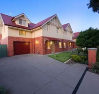 Albury Suites - Schubach Street - Accommodation Batemans Bay