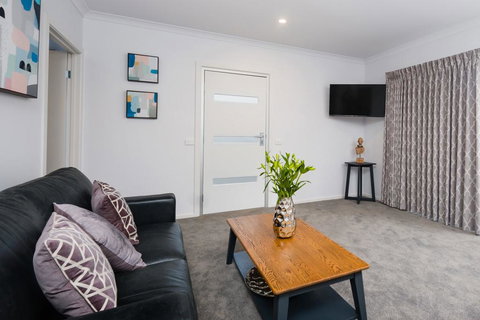 Albury Yalandra Apartment 5 - Accommodation Batemans Bay 1