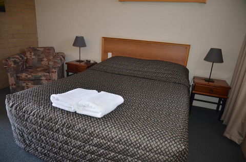 Alexander Motor Inn - Accommodation Batemans Bay 1