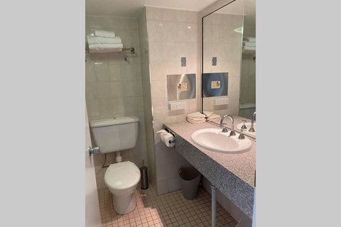 All In 500 Aud Weekly Beachfront The STRAND Studio Apartment - Accommodation Batemans Bay 2