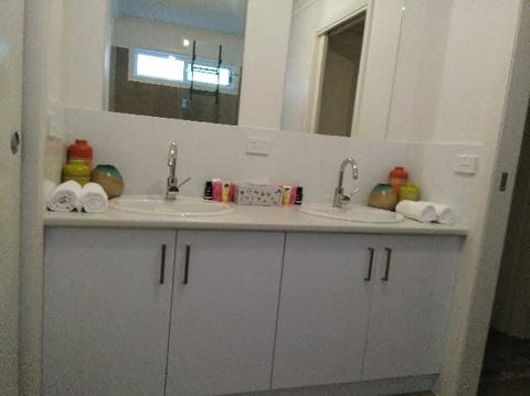 All Seasons Holiday Homes - Accommodation Batemans Bay 2