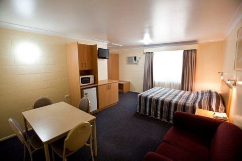 All Seasons Motor Lodge - Accommodation Batemans Bay 3