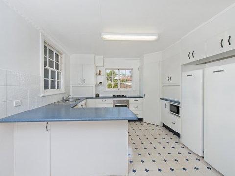 Allamanda House, 3 Willow Street - Accommodation Batemans Bay 1