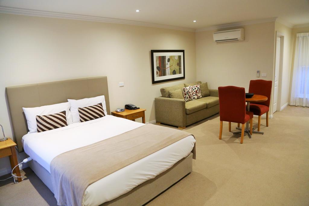 Allansford VIC Accommodation Batemans Bay