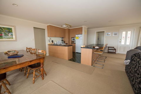 Allure - Accommodation Batemans Bay 0