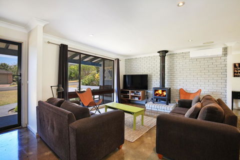Aloha - Pet & Family Friendly - 10 Min Walk To Beach - Accommodation Batemans Bay 2