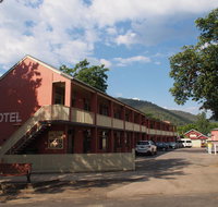 Alpine Hotel Bright - Accommodation Batemans Bay