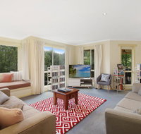 Alpine Vista - Short walk to town centre - Accommodation Batemans Bay