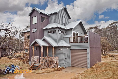 Alyeska - Accommodation Batemans Bay 0