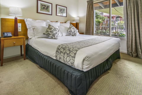 Alzburg Resort - Accommodation Batemans Bay 2