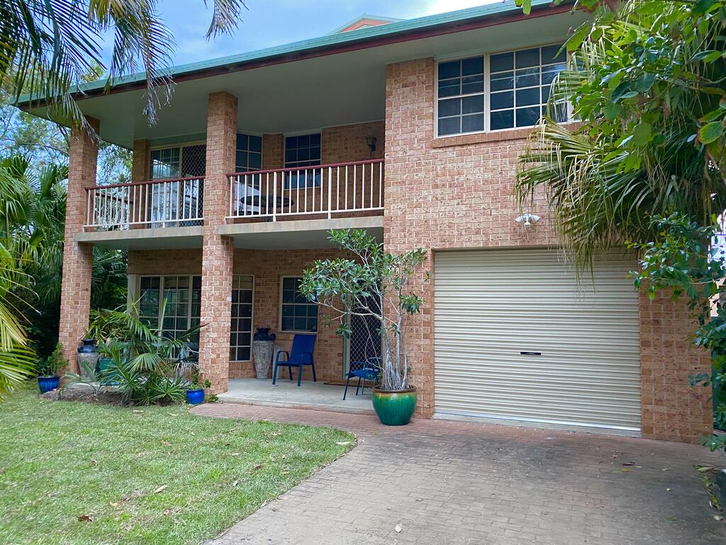 Red Rock NSW Accommodation Batemans Bay