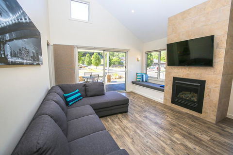 Amber Mist Villa One - Accommodation Batemans Bay 2