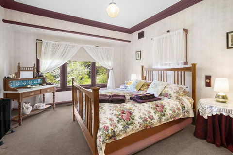 Ambrose Cottage Front Apartment - Accommodation Batemans Bay 3