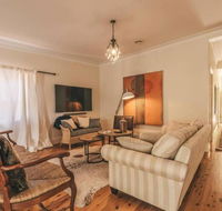Ambrose On Byng - Central Location w/ 2 Bathroom - Accommodation Batemans Bay
