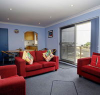 Anchorage 7 Beautifully Renovated Close to Rockpool - Accommodation Batemans Bay