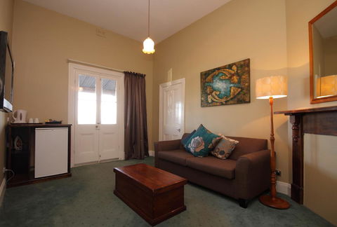 Anchorage Seafront Hotel - Accommodation Batemans Bay 1
