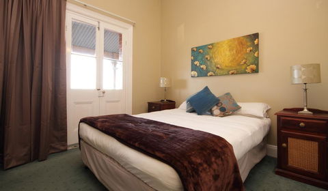 Anchorage Seafront Hotel - Accommodation Batemans Bay 2