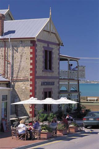 Anchorage Seafront Hotel - Accommodation Batemans Bay 3