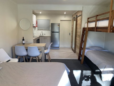 Aneeki Ski Lodge - Accommodation Batemans Bay 1