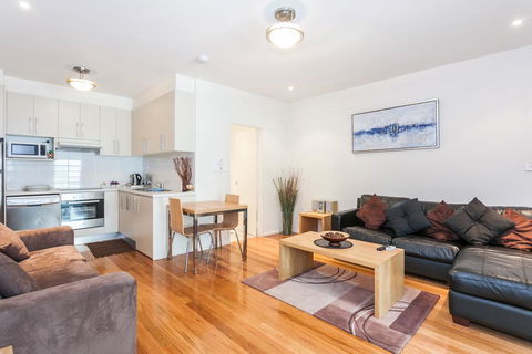 Anglesea River Apartments - Spa Apartment 23 - Accommodation Batemans Bay 3