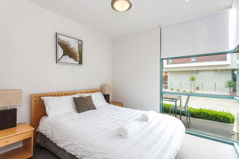 Anglesea River Apartments - Spa Apartment 23 - Accommodation Batemans Bay 1