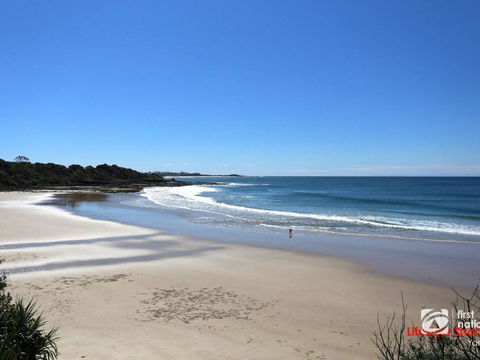 Angourie Blue 1 - Great Ocean Views - Surfing Beaches - Accommodation Batemans Bay 3