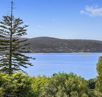 APARTMENT 29 PACIFIC APARTMENTS - Grand Escape with ocean views - Accommodation Batemans Bay