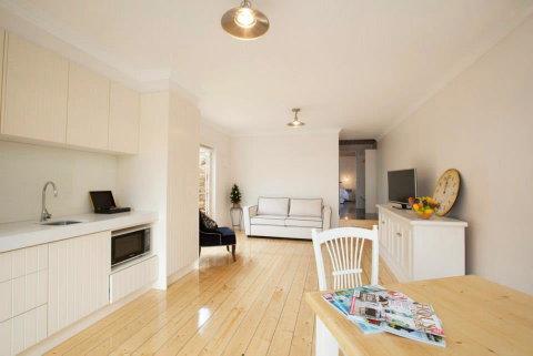 Apartment 35 - Accommodation Batemans Bay 2