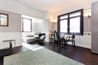 Apt - Art Deco Studio B