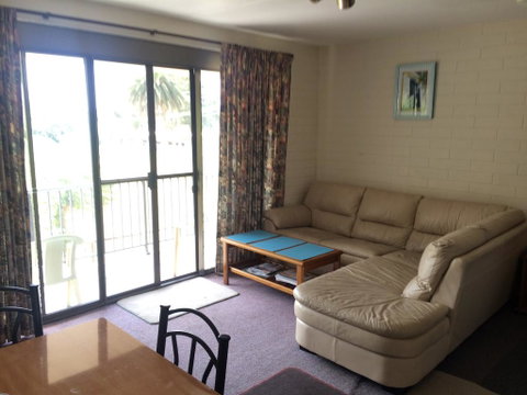 Aquarius Holiday Apartments - Accommodation Batemans Bay 2