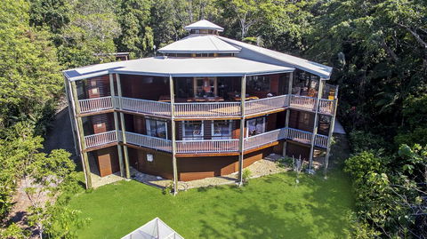 Aquila Retreat Mansion - Accommodation Batemans Bay 3