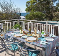 Araluen on Holden - great deck with ocean views - Accommodation Batemans Bay