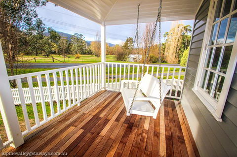 Arlington - Accommodation Batemans Bay 0