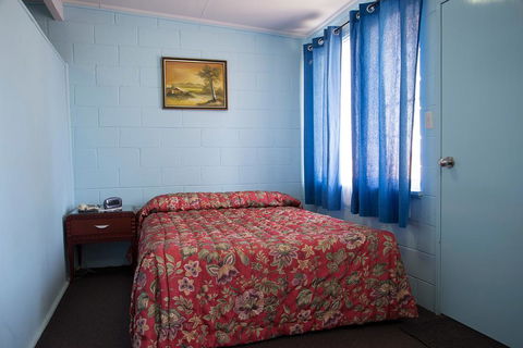 Artesian Motor Inn - Accommodation Batemans Bay 2