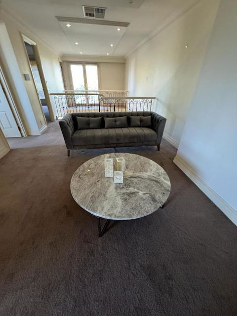 Luxurious Townhouse Retreat In Prestigious Brighton - Accommodation Batemans Bay 2