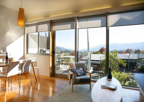 Luxury Scandinavian Townhouse - Accommodation Batemans Bay 2